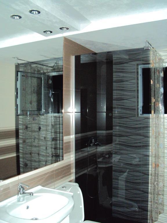 Planet Rooms Dobra Voda Dış mekan fotoğraf