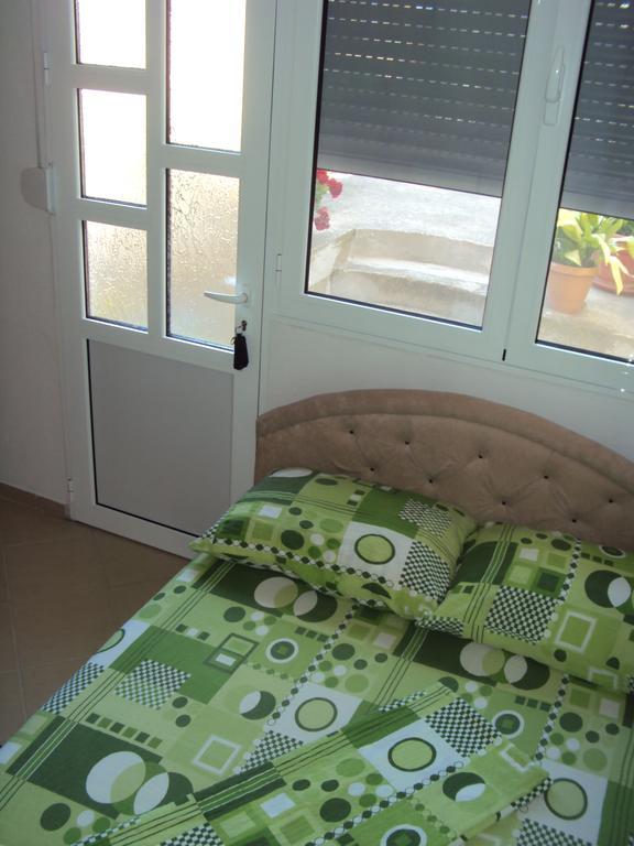 Planet Rooms Dobra Voda Dış mekan fotoğraf